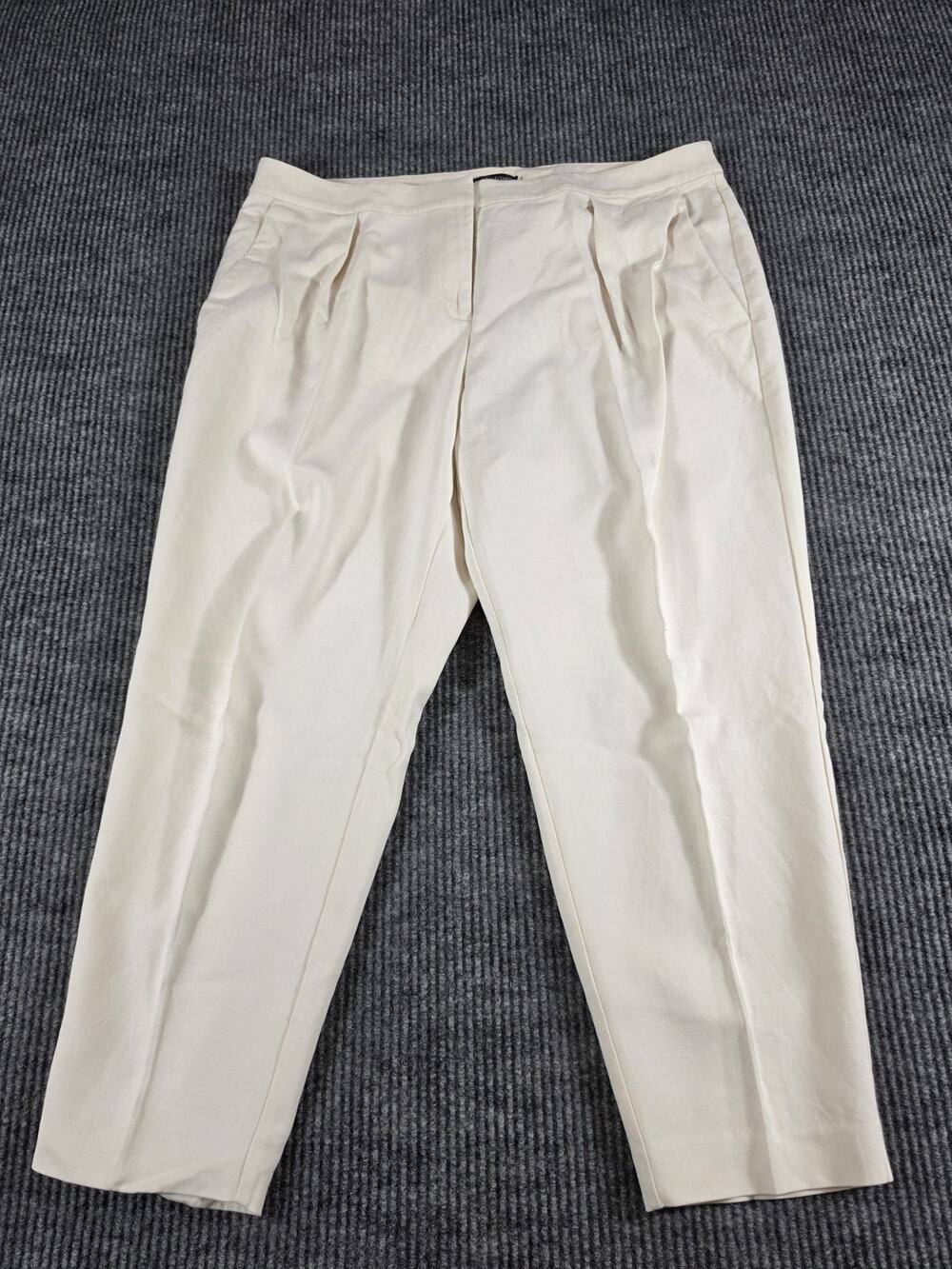 Eileen Fisher Women's White Ankle Pants Size 14